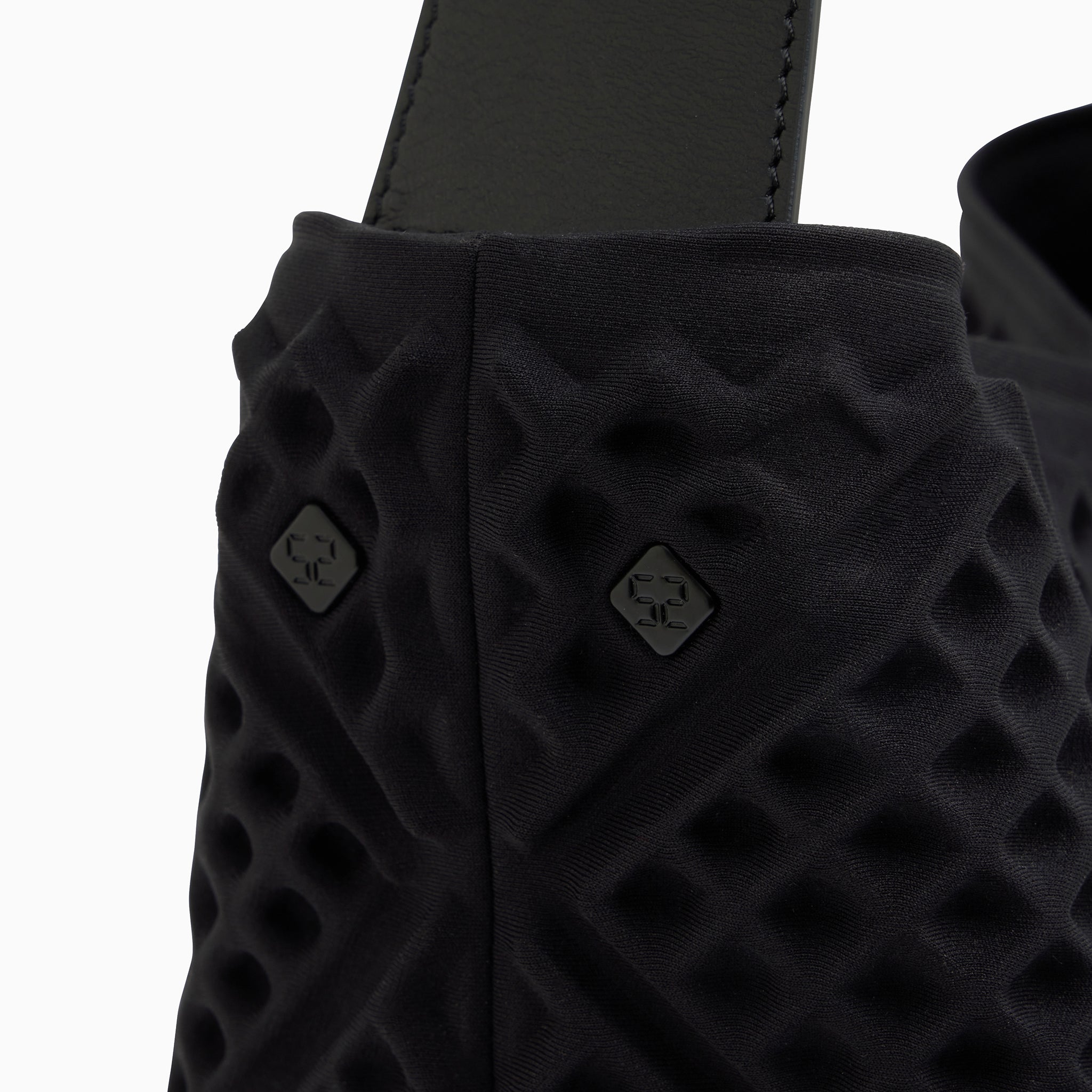 WAF-FUL ONE TOTE S (Black)