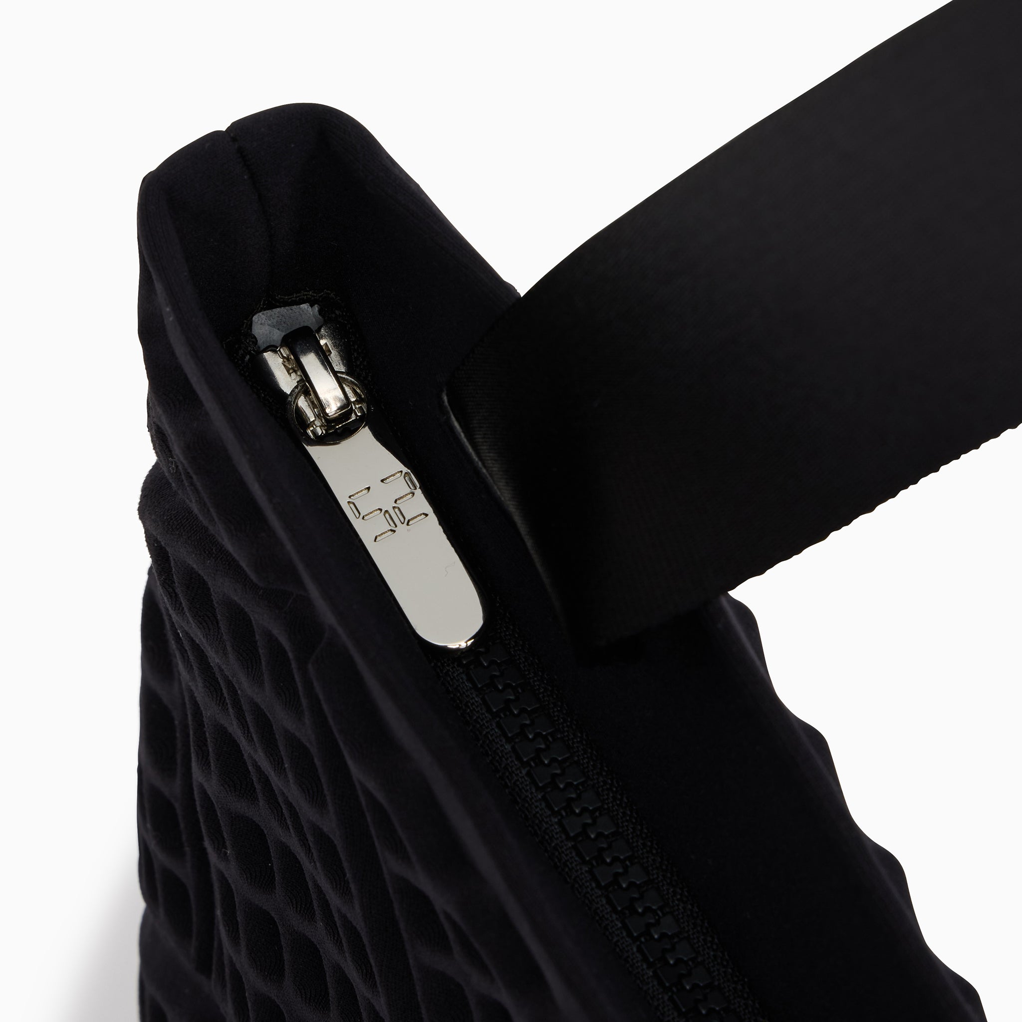 WAF-FUL TOWN SHOULDER(Black)