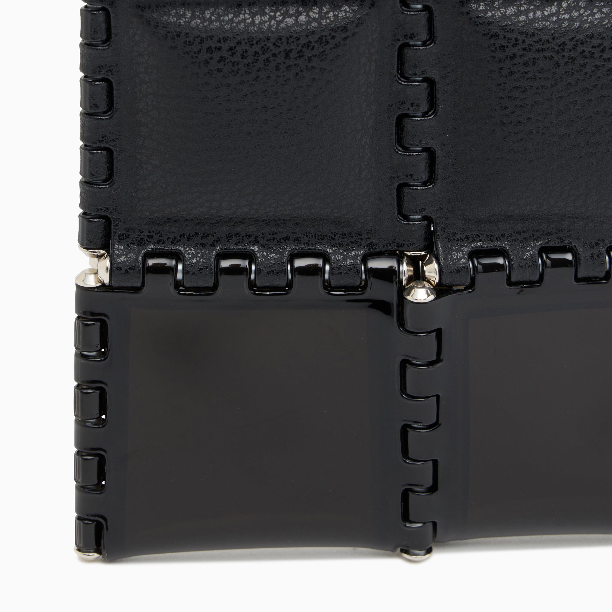 LINE GRID S (Black)