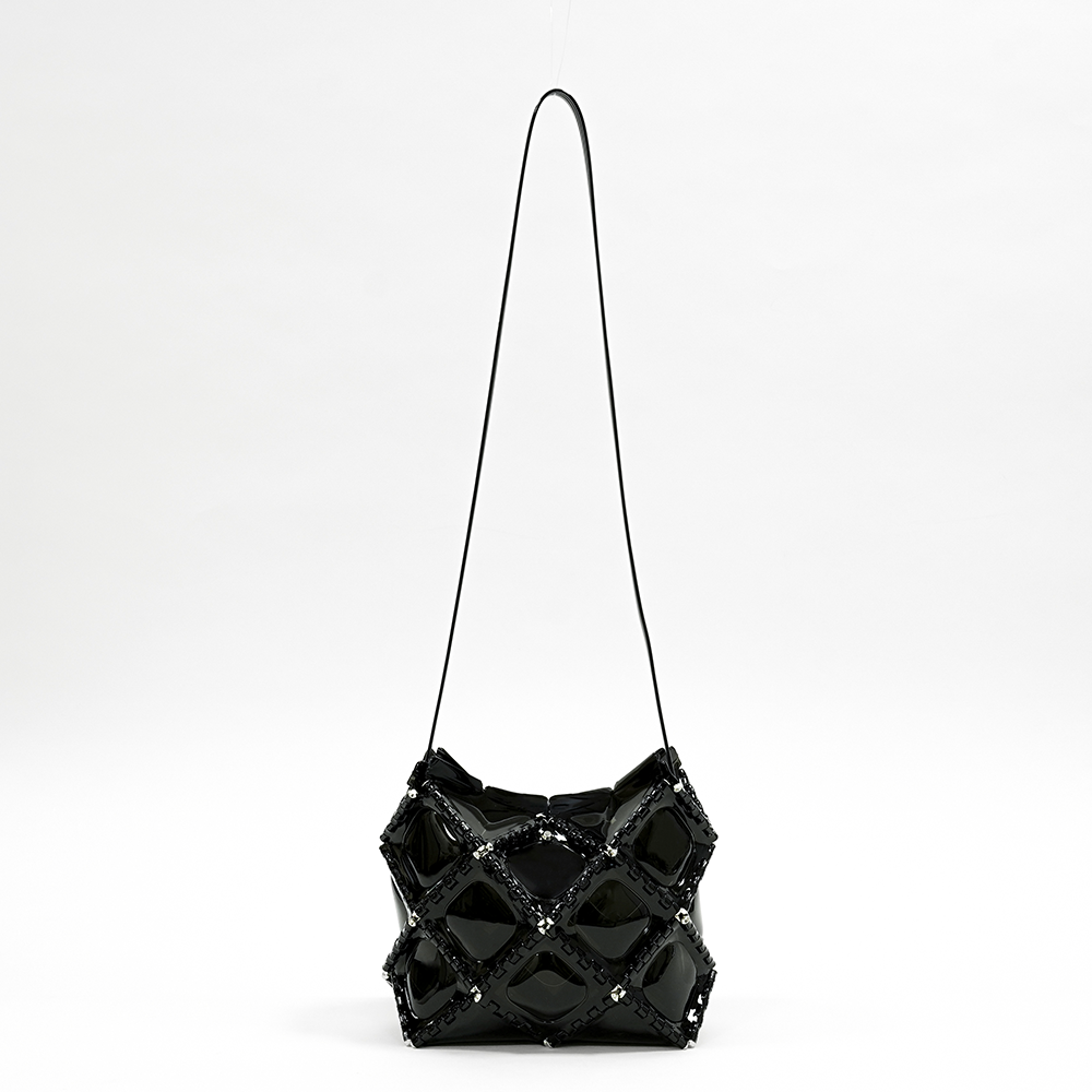 BOAT(Black) – 52 BY HIKARUMATSUMURA BOAT(Black) – 52 BY HIKARUMATSUMURA