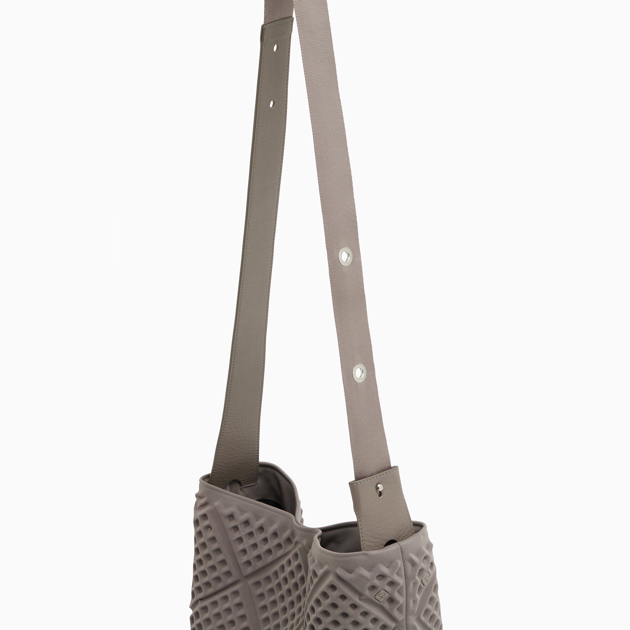 WAF-FUL ONE TOTE S (Greige)
