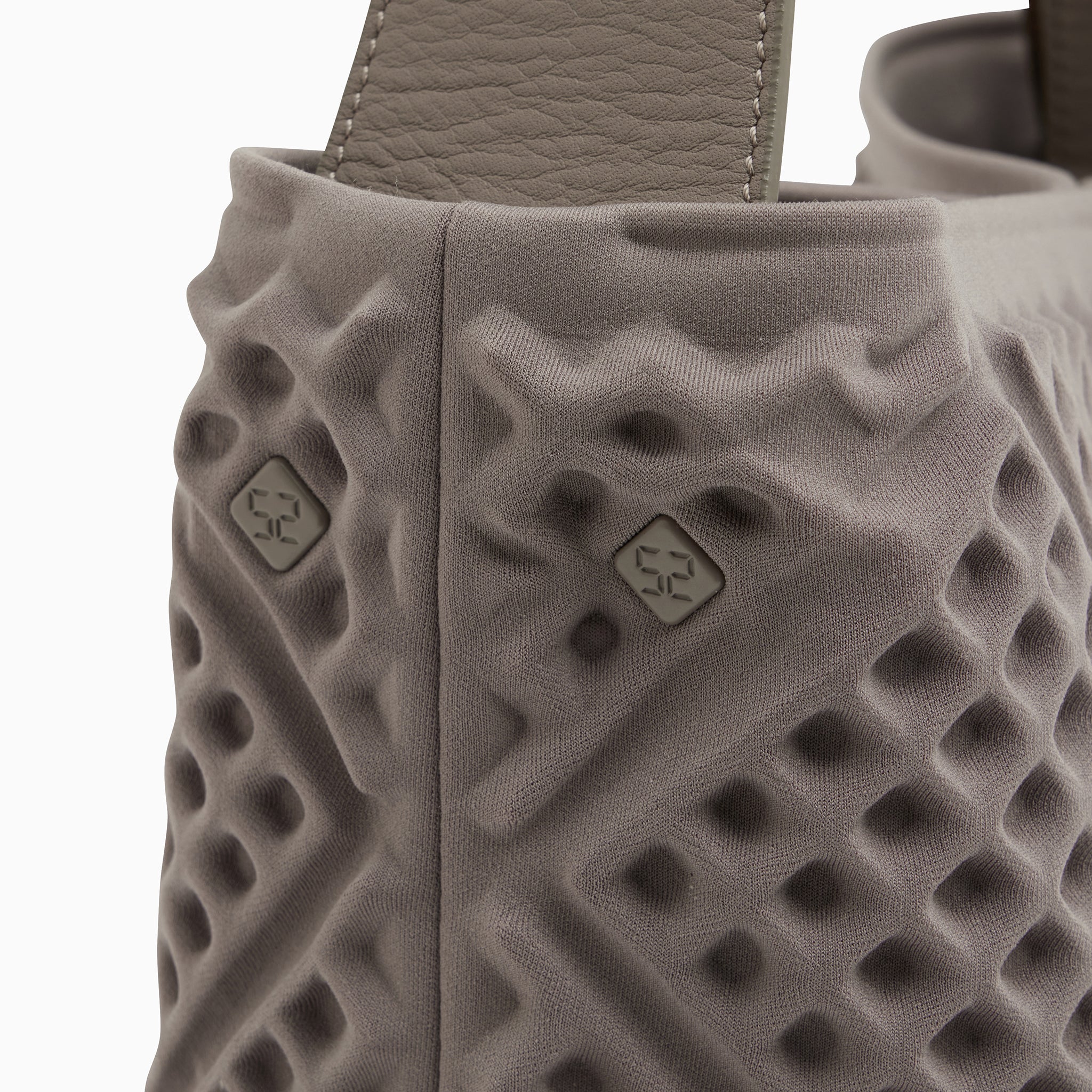 WAF-FUL ONE TOTE S (Greige)
