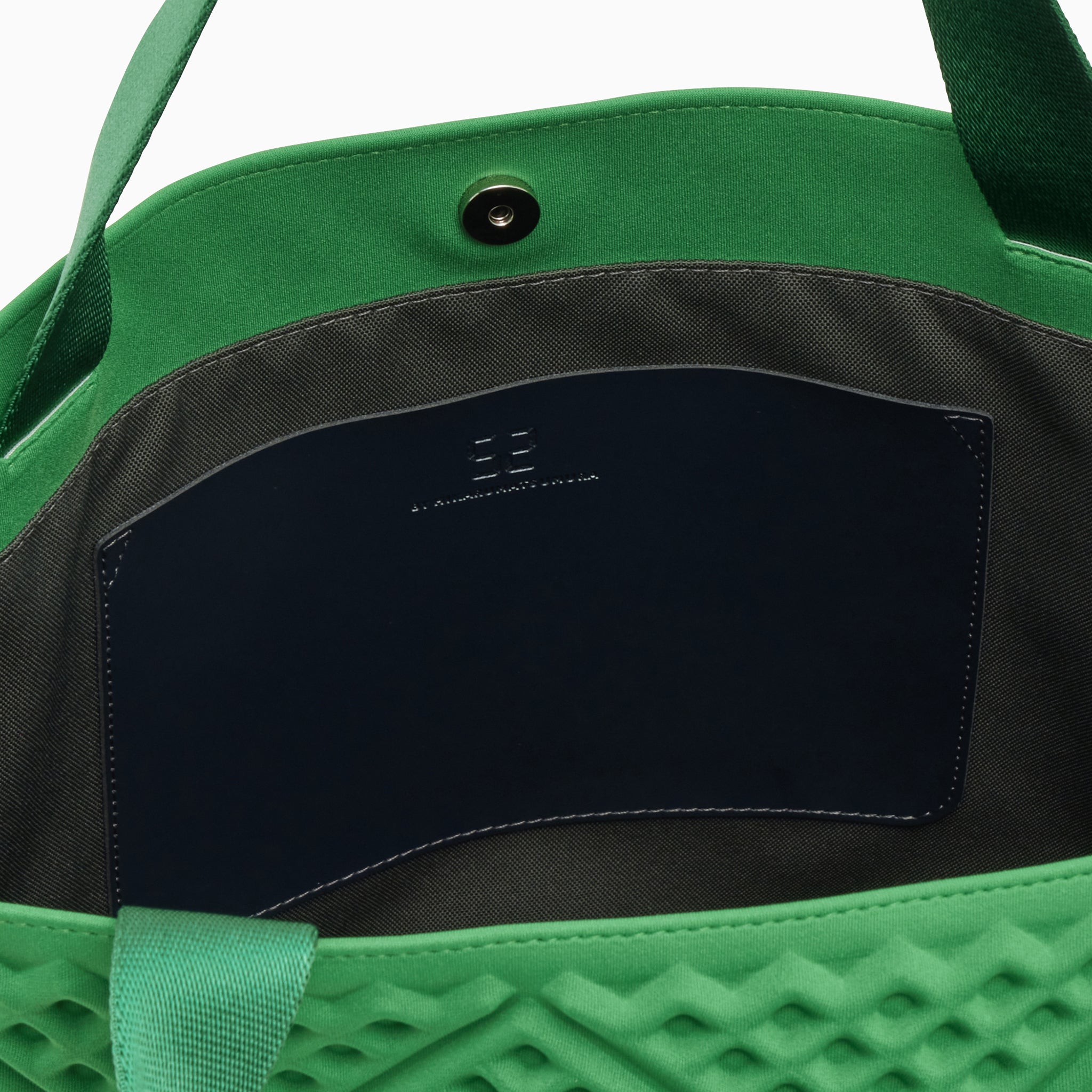 WAF-FUL TOWN TOTE (Green)