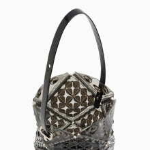 画像をギャラリービューアに読み込む, HERB(Black mix)