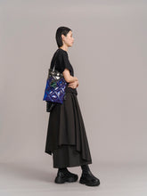 Load image into Gallery viewer, 52 BY HIKARUMATSUMURA×UN3D. FLAT TOTE LONG(Blue)