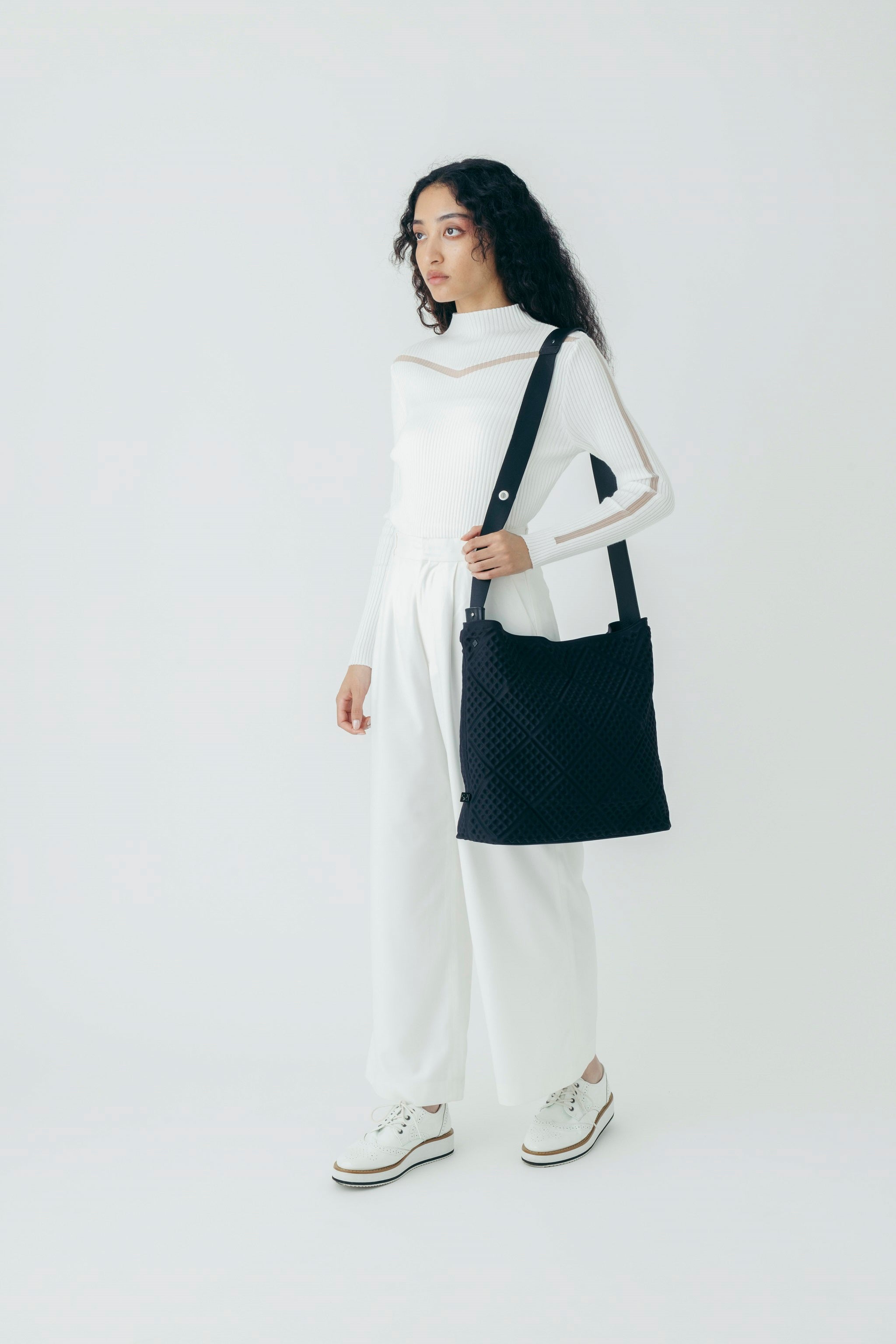 WAF-FUL ONE TOTE 2 (Black)