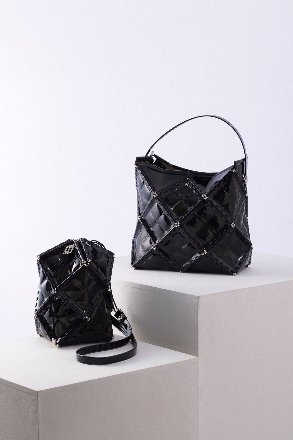 ASTERISK QUILT Medium (Black)