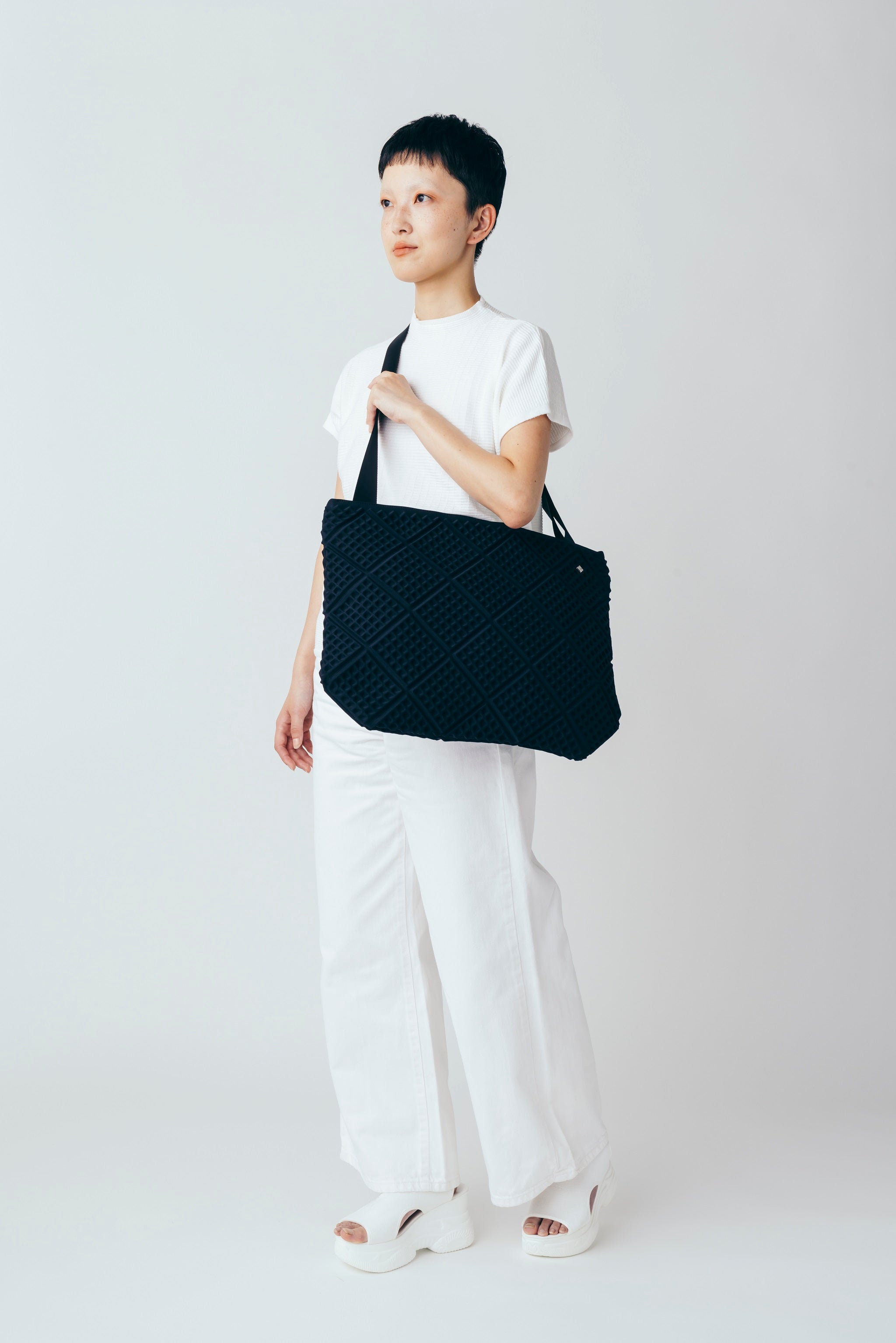 WAF-FUL TOWN SHOULDER(Ice gray)