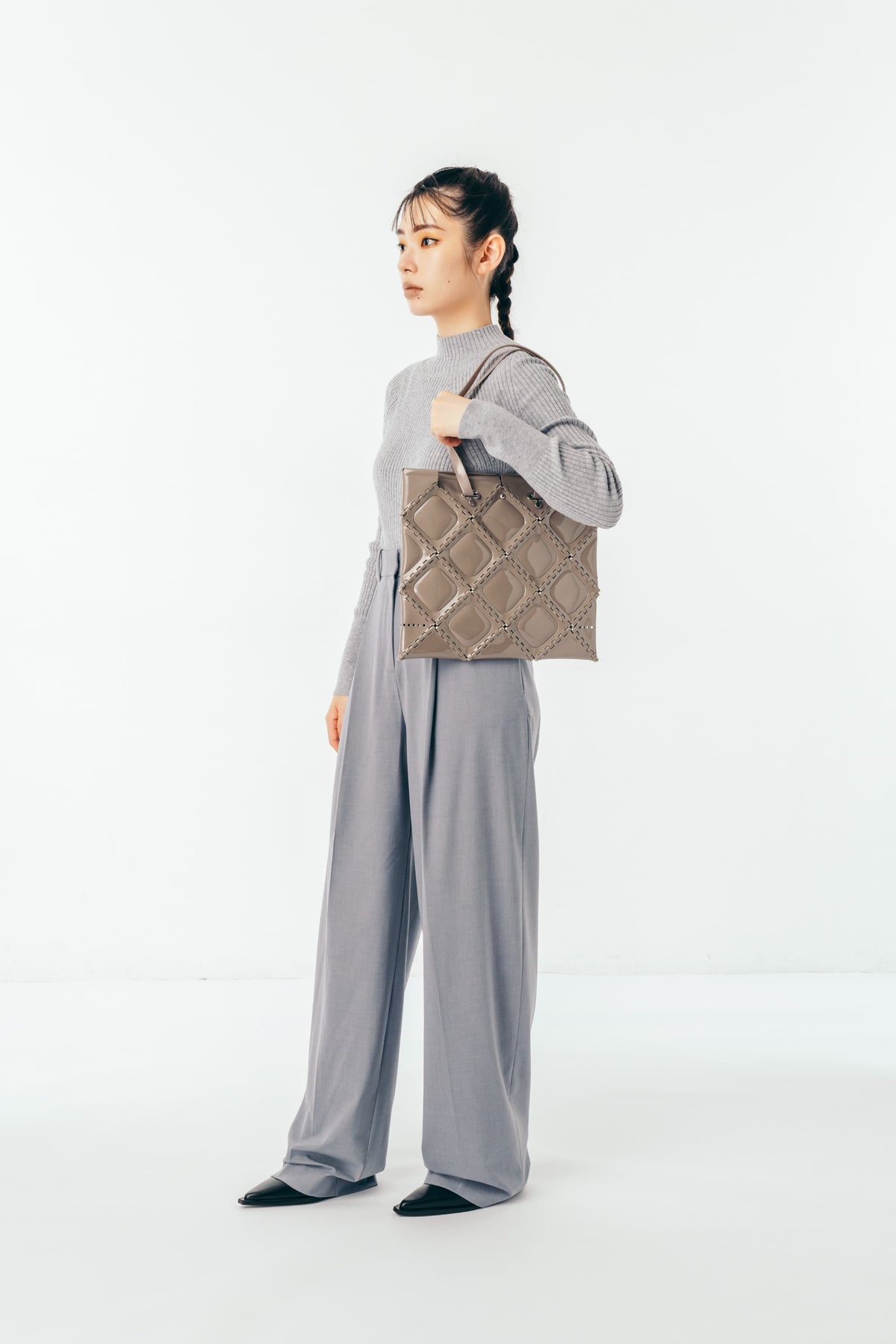FLAT TOTE ENAMEL(Blue gray)