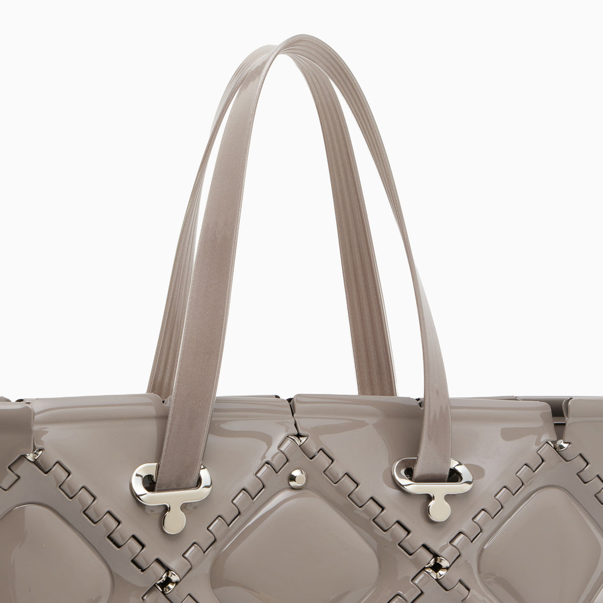 FLAT TOTE ENAMEL(Greige)