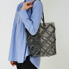 Load image into Gallery viewer, LAP TOTE(Light gray)
