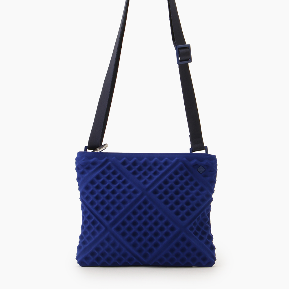 WAF-FUL SACOCHE(Blue) – 52 BY HIKARUMATSUMURA